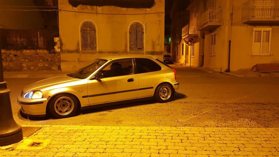 Honda Civic Hatchback 2