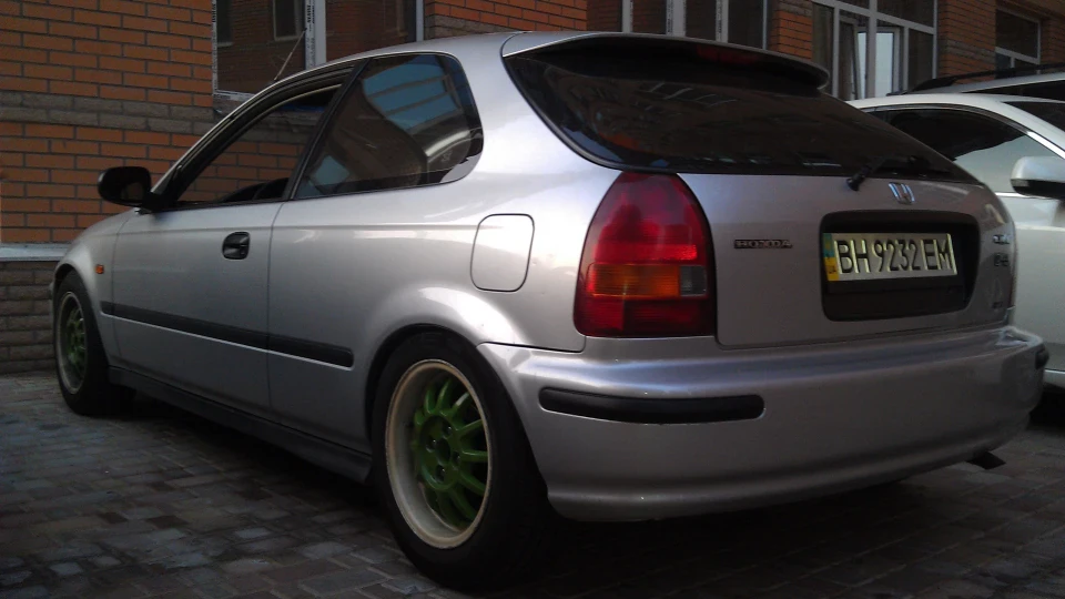 Honda Civic Hatchback 4