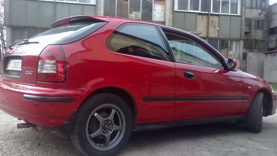 Honda Civic Hatchback 4