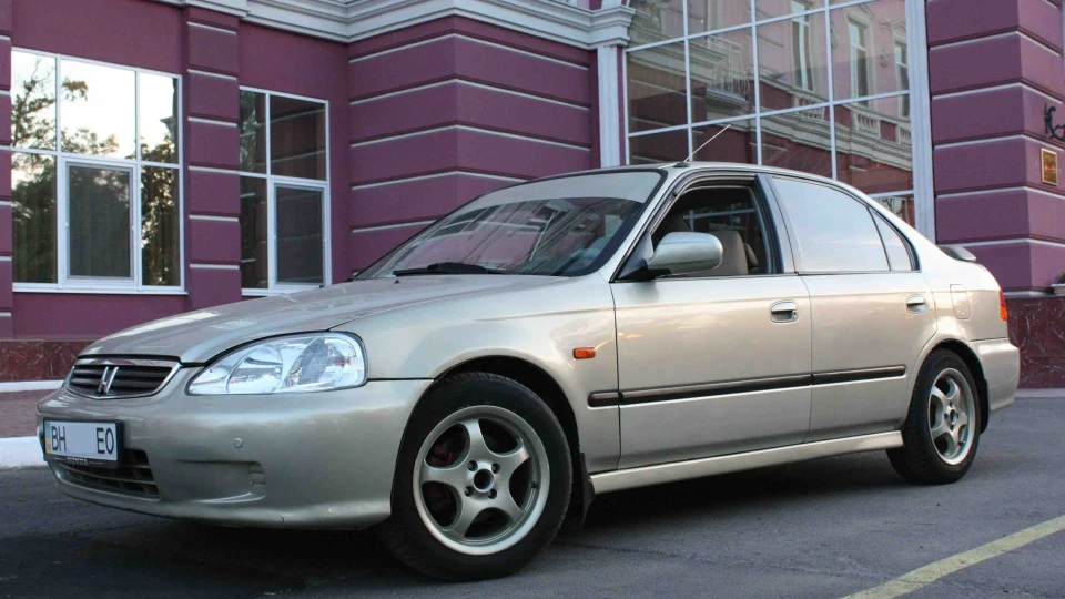 Honda Civic Hatchback 2