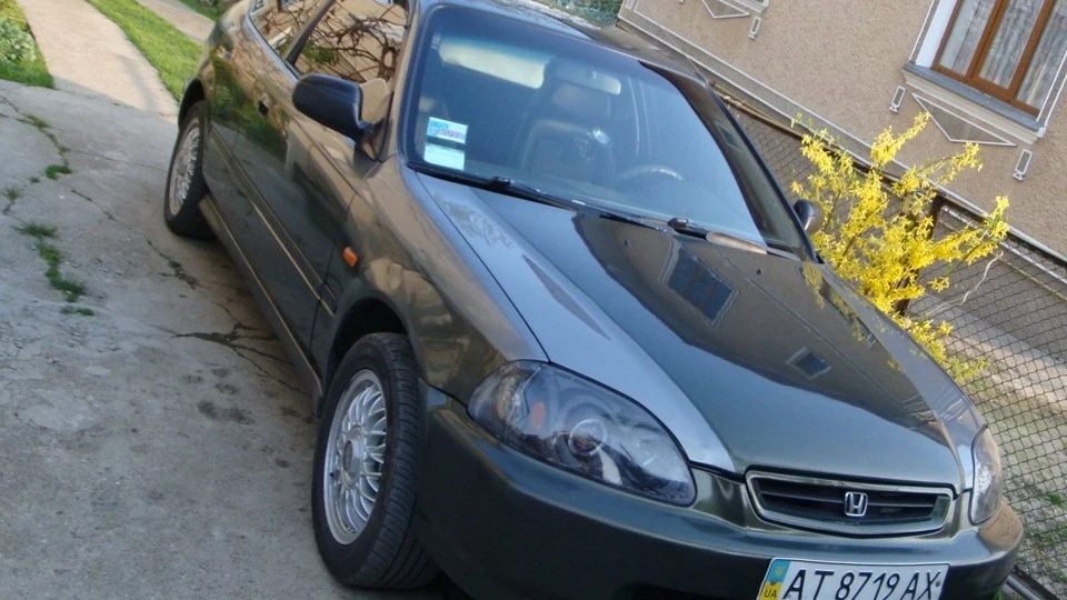 Honda Civic Hatchback 2