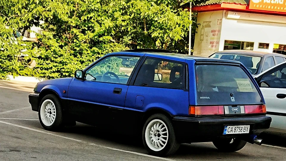 Honda Civic Hatchback 1.3 16v D13b1 3