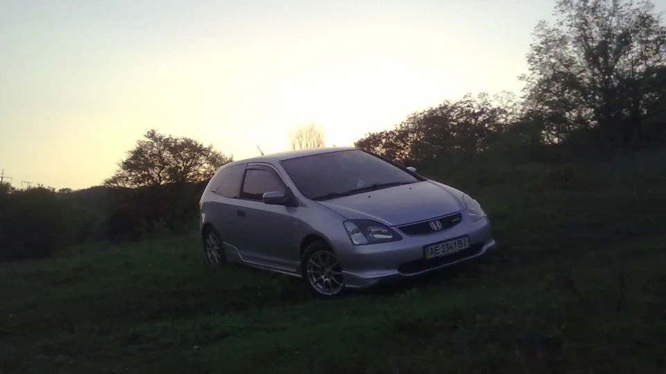 Honda Civic Hatchback 1.4 D14Z6 5