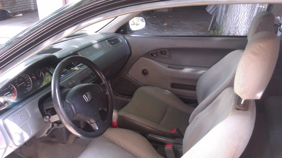 Honda Civic Hatchback 1.5 16v D15B2 3