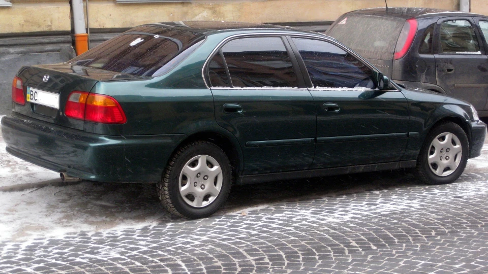Honda Civic Hatchback 1.6 V-TEC 3