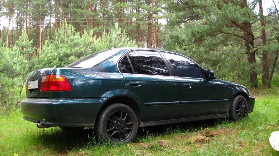 Honda Civic Hatchback 1.6 V-TEC 5