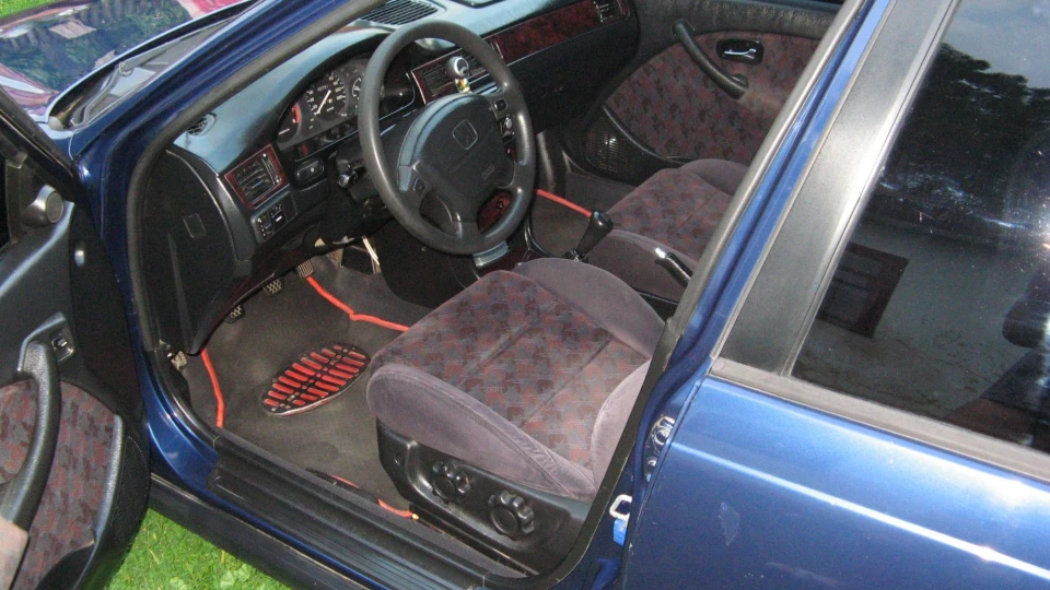 Honda Civic Hatchback 1.6i Saga 3