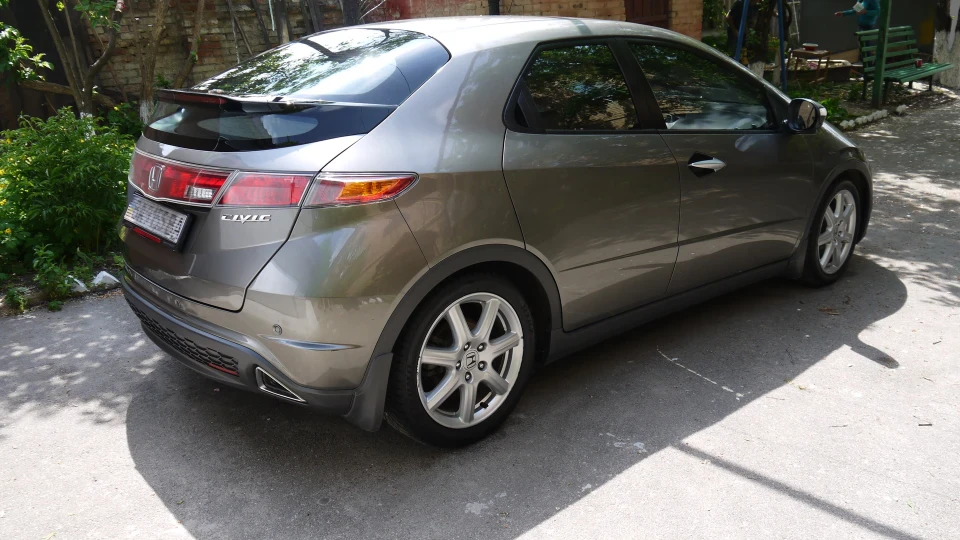 Honda Civic Hatchback 1.8 Executive 6-РТ