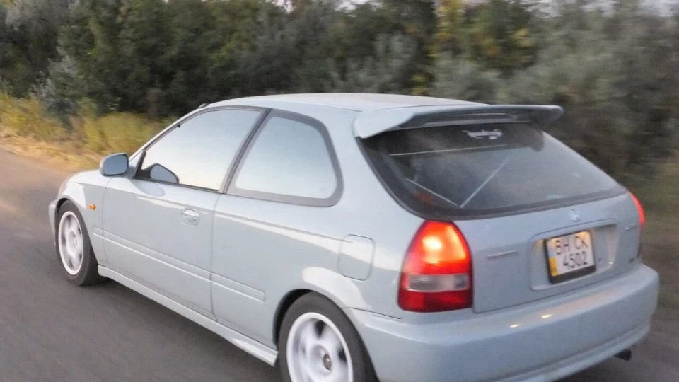 Honda Civic Hatchback 1.8 Turbo OneLove 4