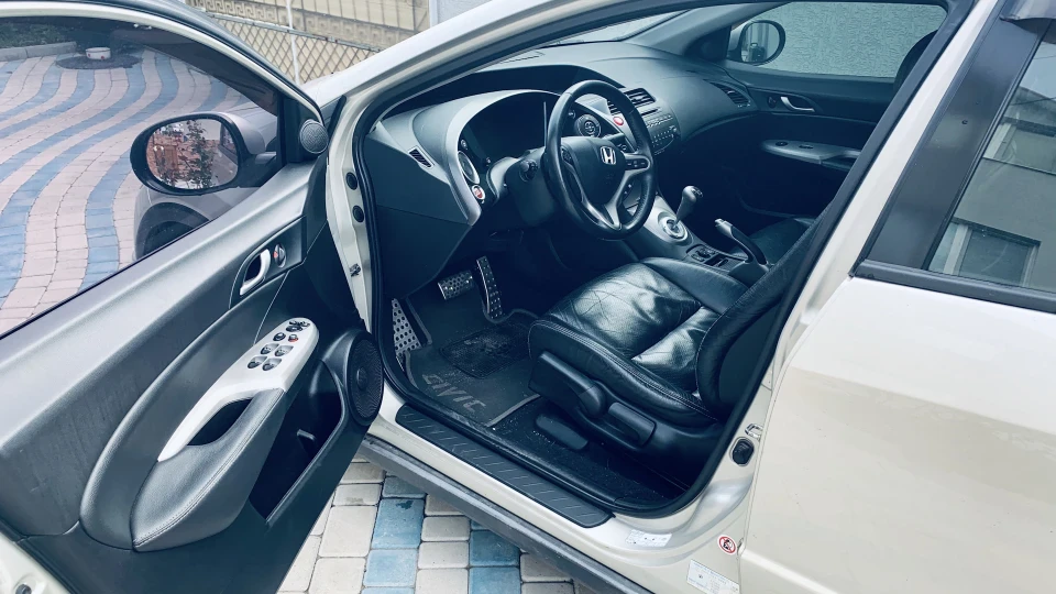 Honda Civic Hatchback 234км/ч 3