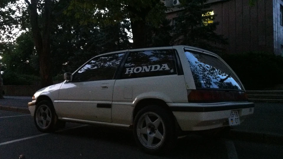 Honda Civic Hatchback (3rd generation) 4