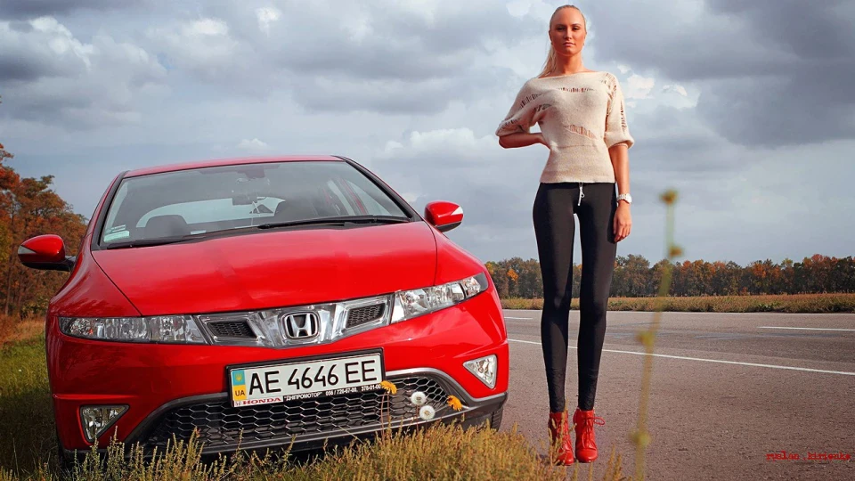 Honda Civic Hatchback 5D Milano Red Sport 2010 3