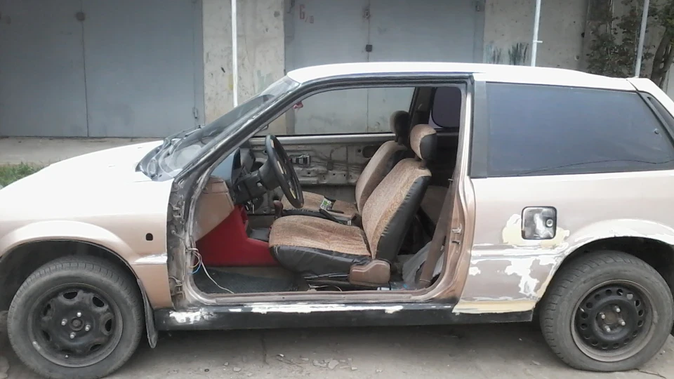 Honda Civic Hatchback Біжка 4