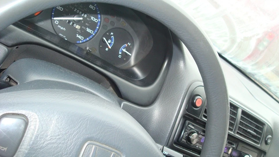 Honda Civic Hatchback CIVIC CUPE 1,6 127 л.с. 3