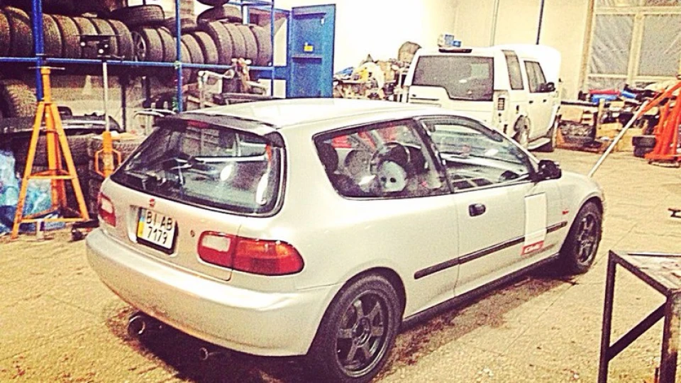 Honda Civic Hatchback D15t 3