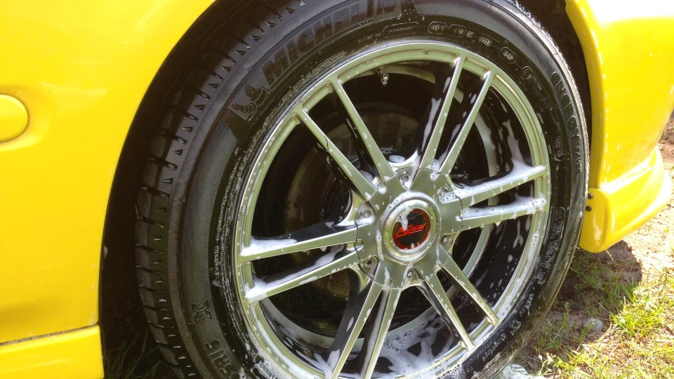 Honda Civic Hatchback EJ9 YELLOW 2