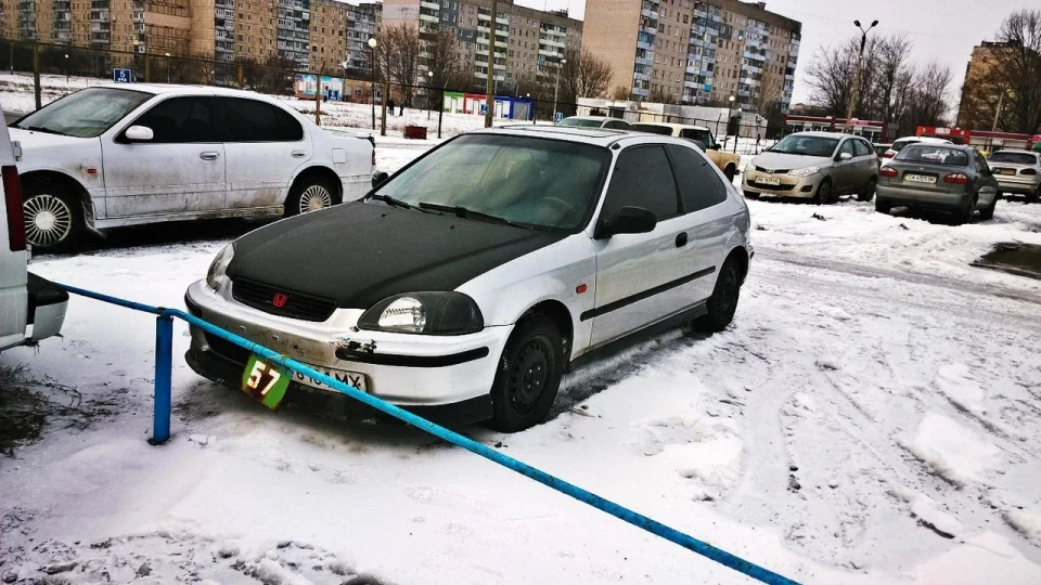Honda Civic Hatchback ej9 3