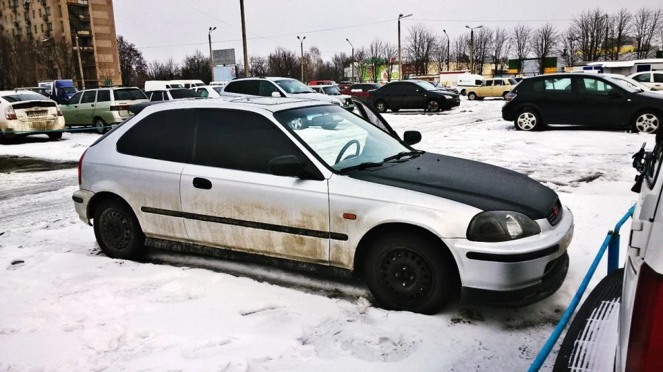 Honda Civic Hatchback ej9 4