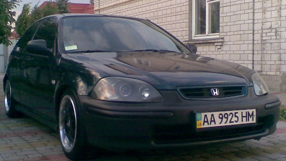 Honda Civic Hatchback ej9)) 3