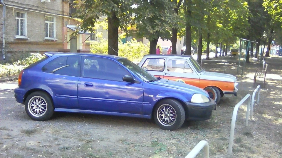 Honda Civic Hatchback ejик Sonic