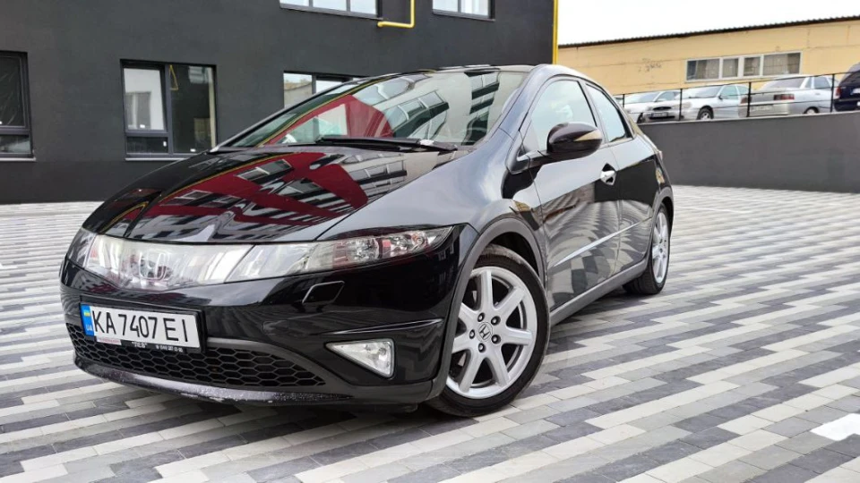 Honda Civic Hatchback Executive glass roof 2