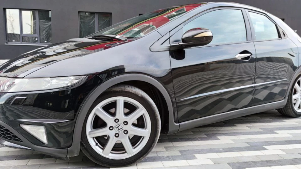 Honda Civic Hatchback Executive glass roof 3
