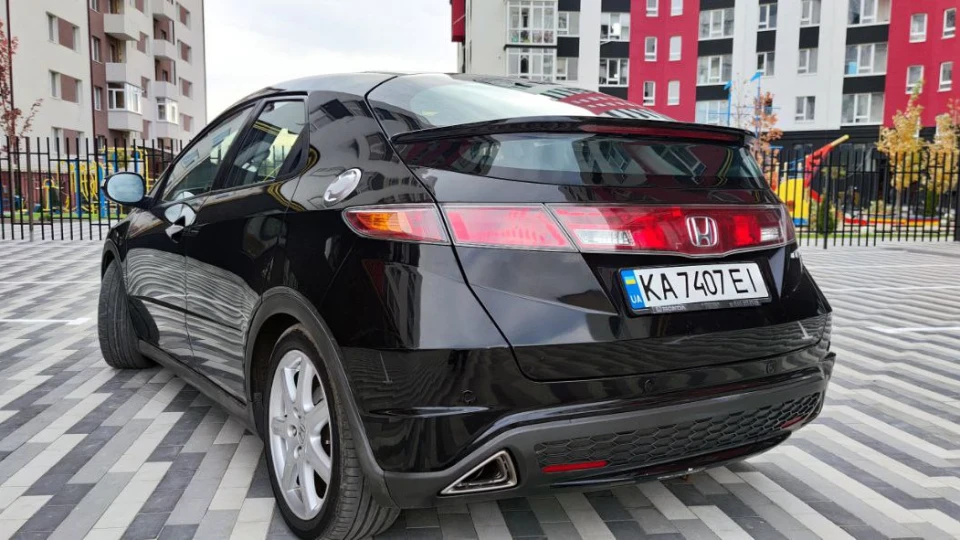 Honda Civic Hatchback Executive glass roof 5