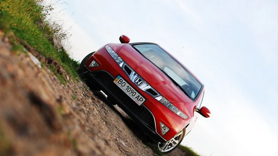 Honda Civic Hatchback head-turner
