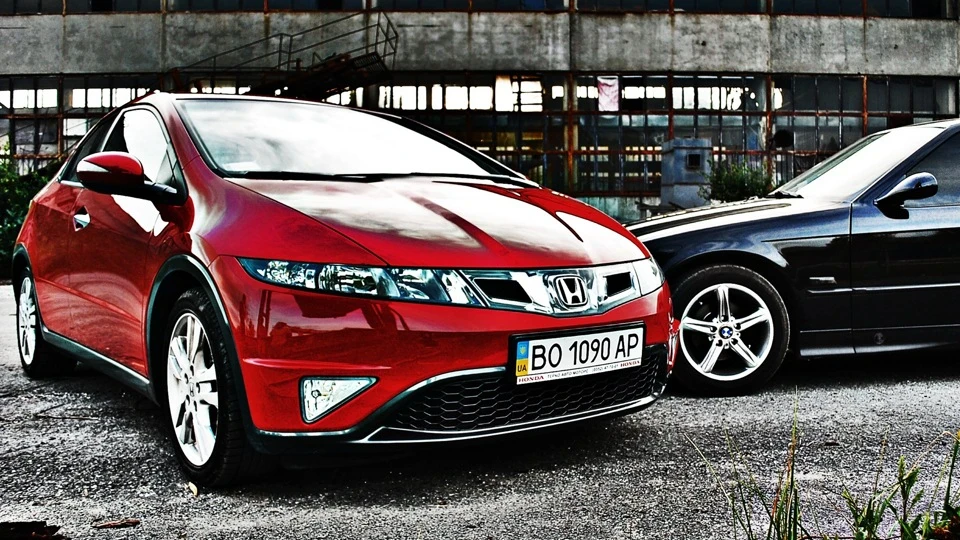 Honda Civic Hatchback head-turner 4