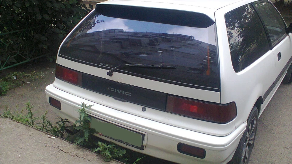 Honda Civic Hatchback IV 1.3 16V (EC8) KAT 2
