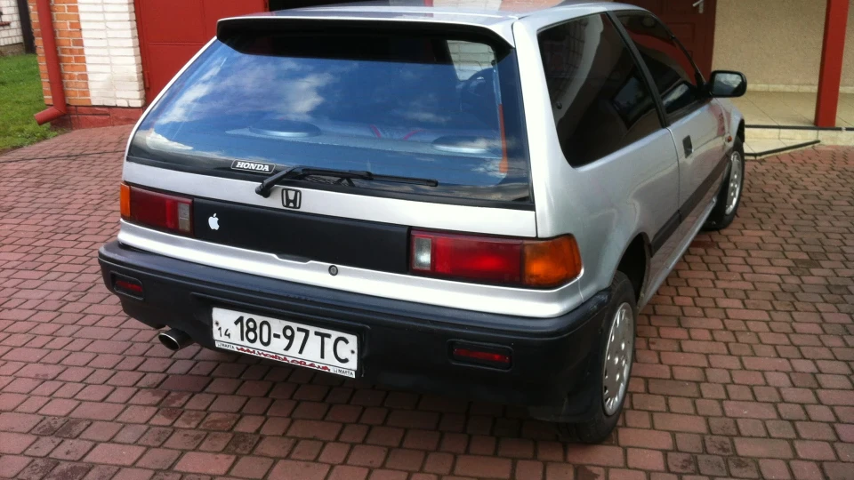 Honda Civic Hatchback IV - square 2