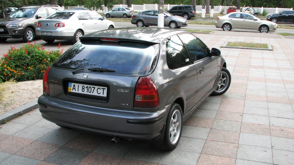 Honda Civic Hatchback JDM in process 2