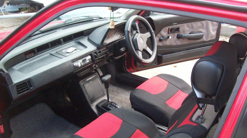 Honda Civic Hatchback червоний металік 3