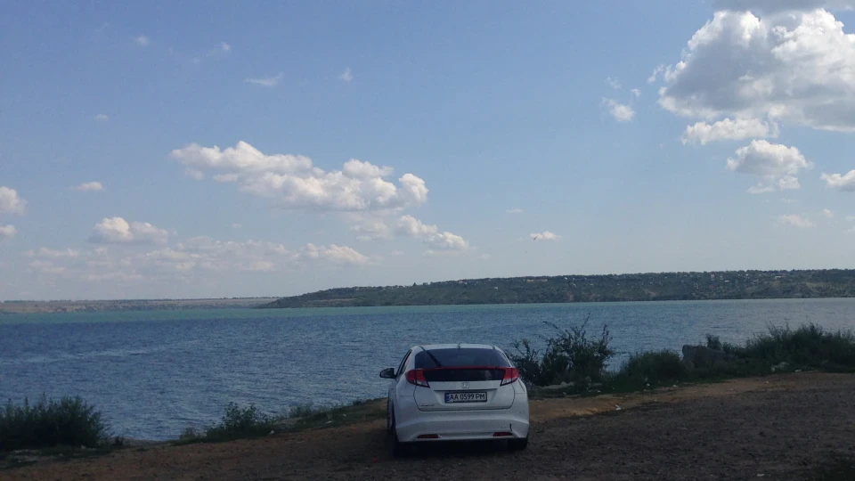 Honda Civic Hatchback Small 4