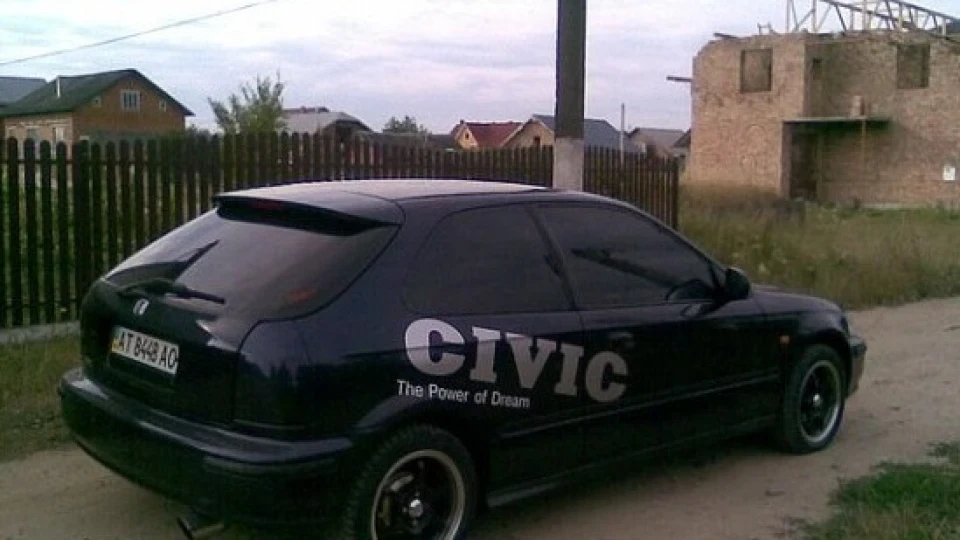 Honda Civic Hatchback по колу тонована