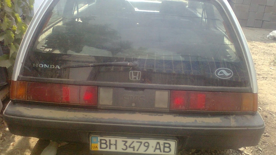 Honda Civic Hatchback побитий часом тапок 2