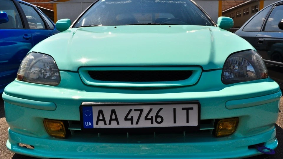 Honda Civic Hatchback придумайте цей рядок 5