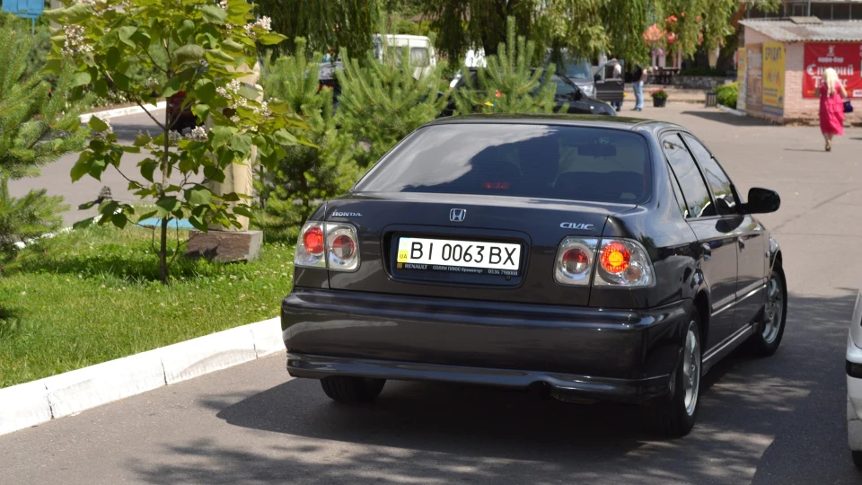Honda Civic Hatchback Сімейний седанчик 3