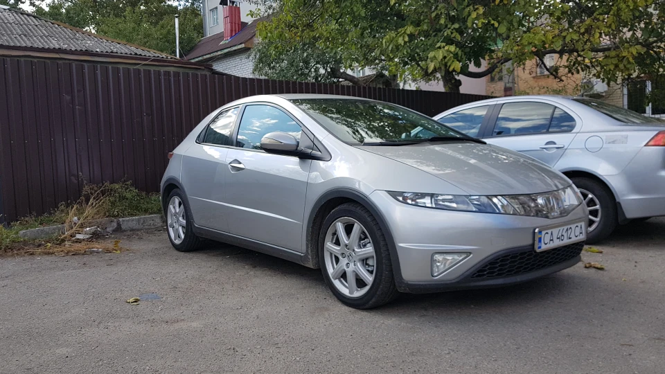 Honda Civic Hatchback Сивка-Бурка 4