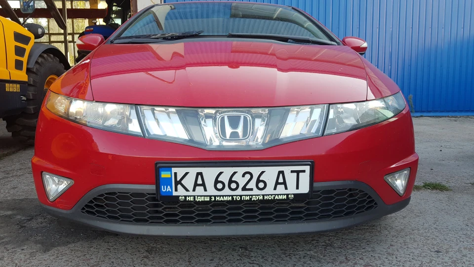 Honda Civic Hatchback спортивна, але не точно) 2