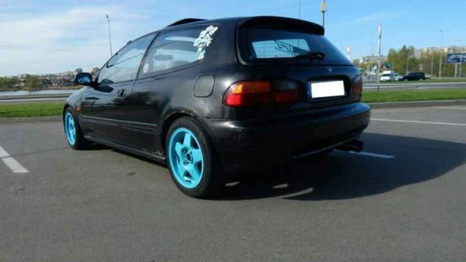 Honda Civic Hatchback стомлений від життя 2