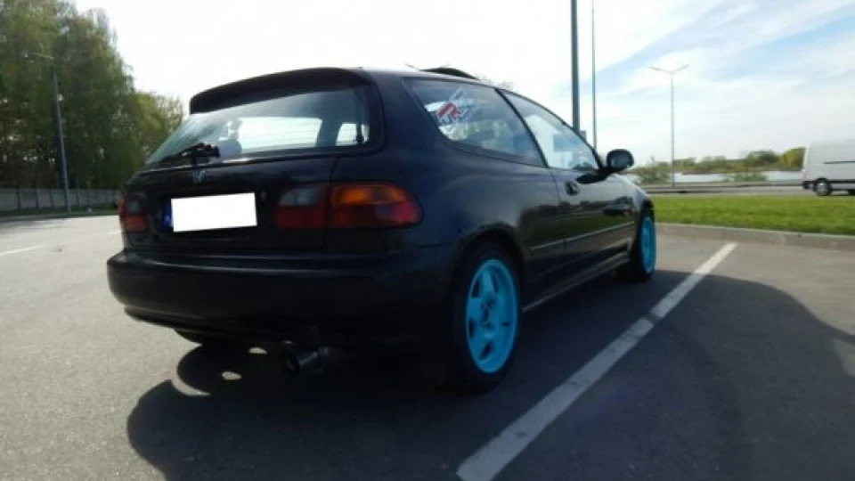 Honda Civic Hatchback стомлений від життя 3