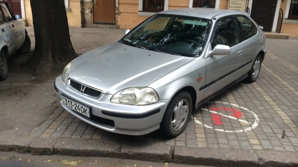 Honda Civic Hatchback у душі Tupe RRR 4