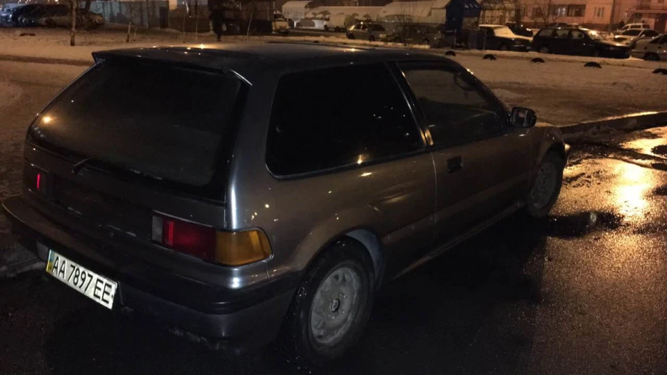 Honda Civic Hatchback Повсталий ззаду 2