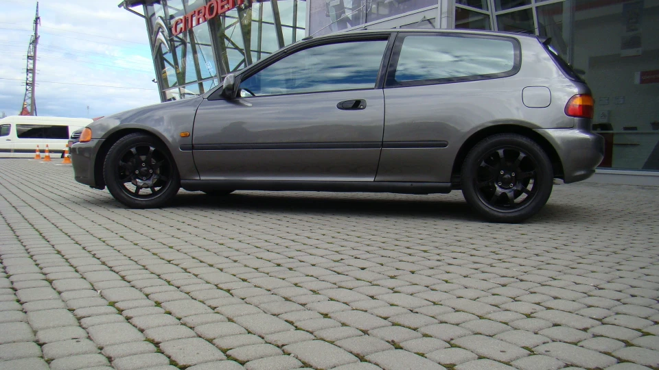 Honda Civic Hatchback Все той же їжак