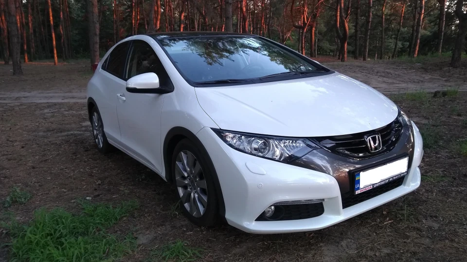Honda Civic Hatchback WhiteShark 2