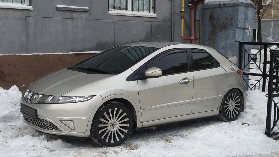 Honda Civic Hatchback Хондаліт 4