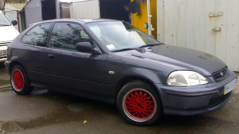 Honda Civic Hatchback жабка 3