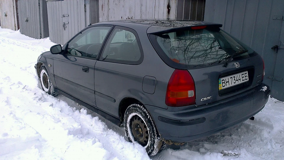 Honda Civic Hatchback жабка 5