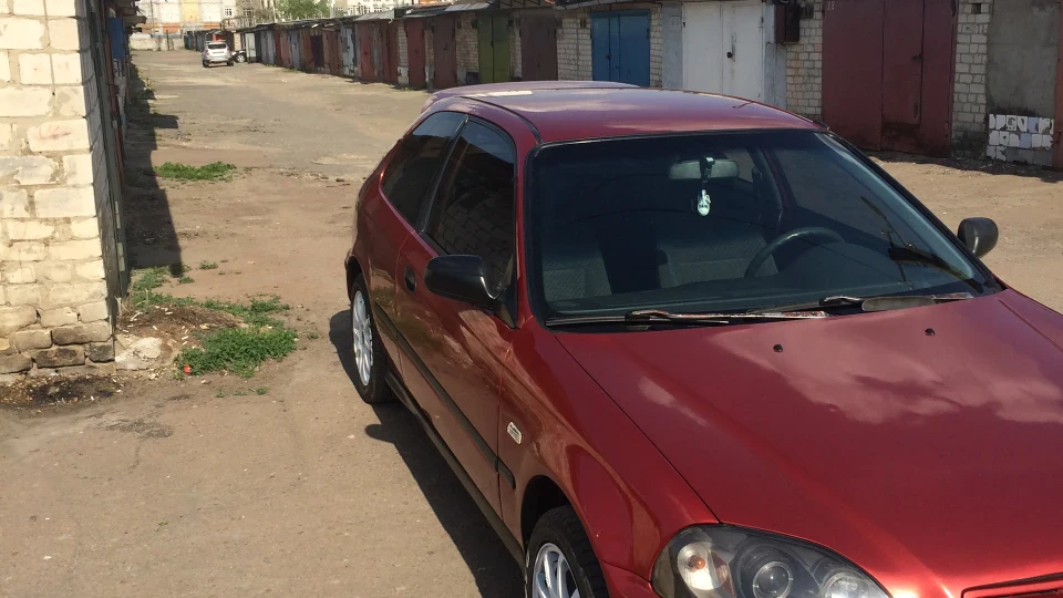 Honda Civic Hatchback Запальничка